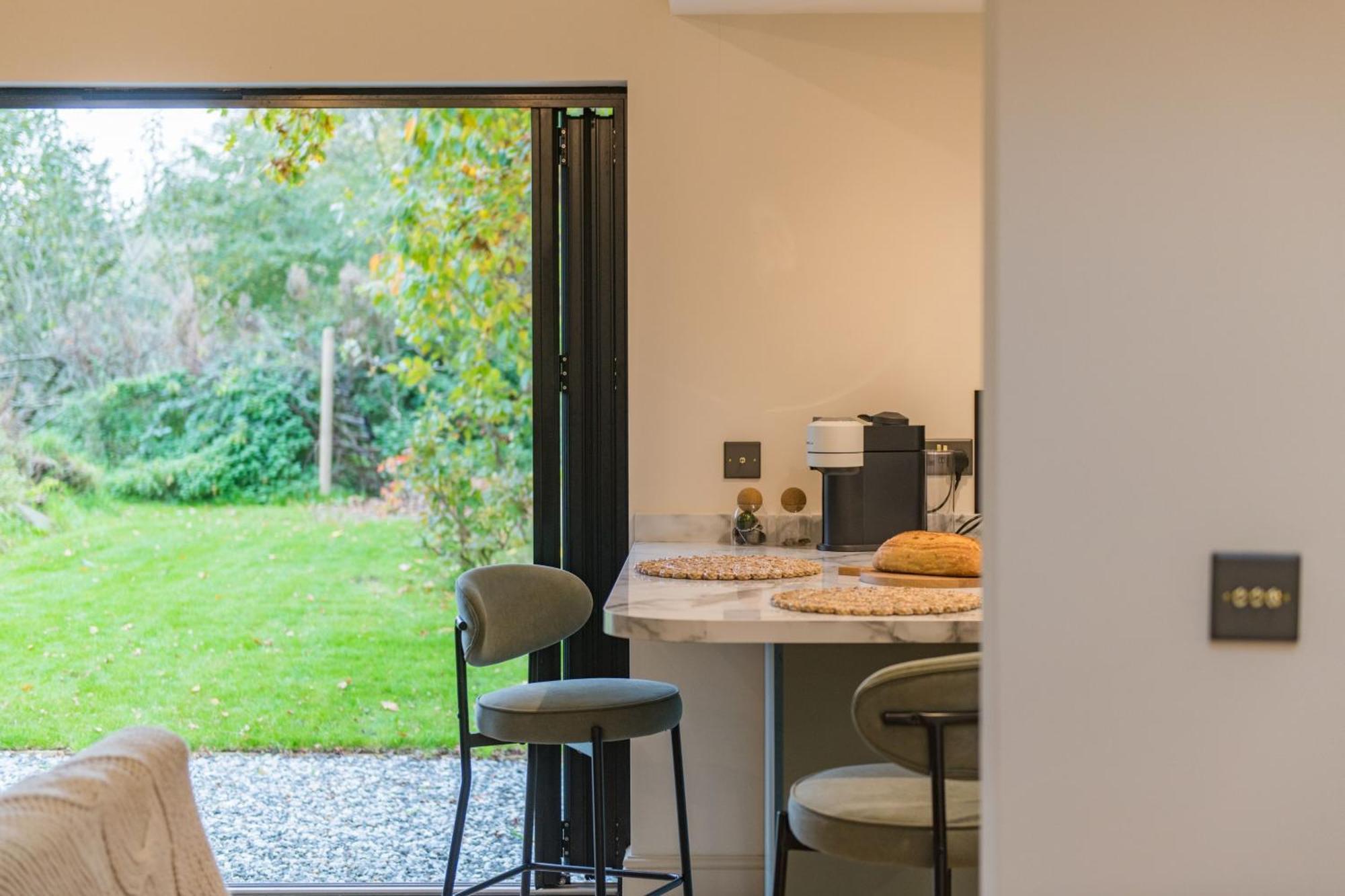The Garden Room By Bloom Stays ライ エクステリア 写真